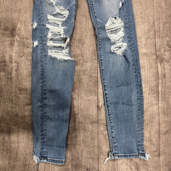 American Eagle “Next Level Stretch” Super Hi-Rise Jegging Distressed Jeans - Picture 4 of 6